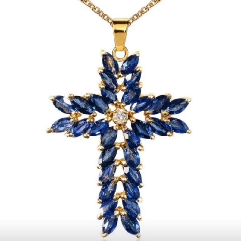 Cruz de cristal azul zafiro con cadena