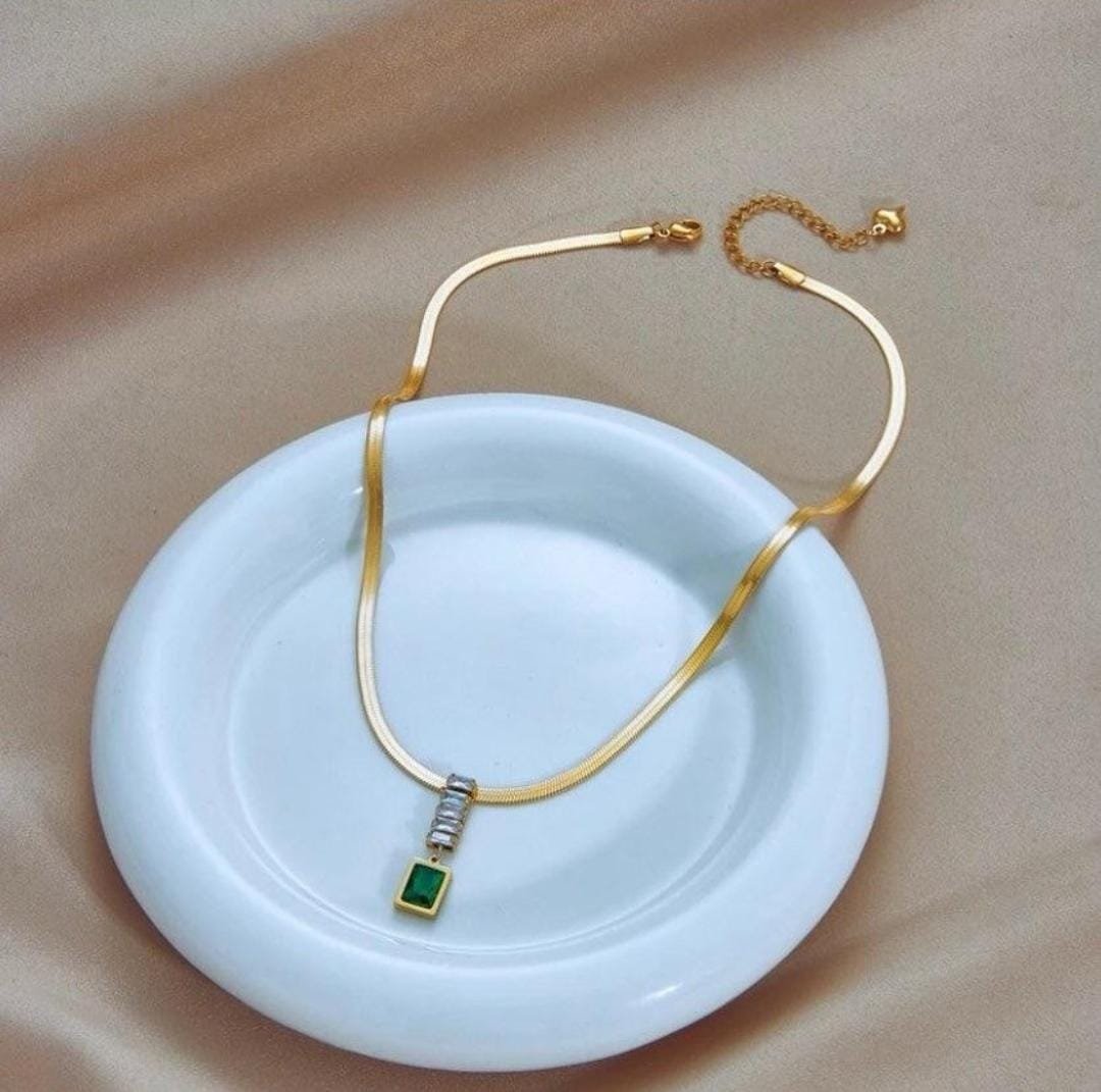 Collar Gargantilla Cristal Verde Esmeralda